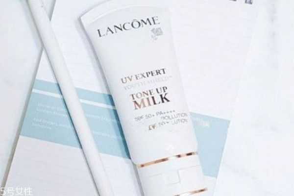 兰蔻小白管素颜乳怎么样? 兰蔻小白管素颜乳怎么样?