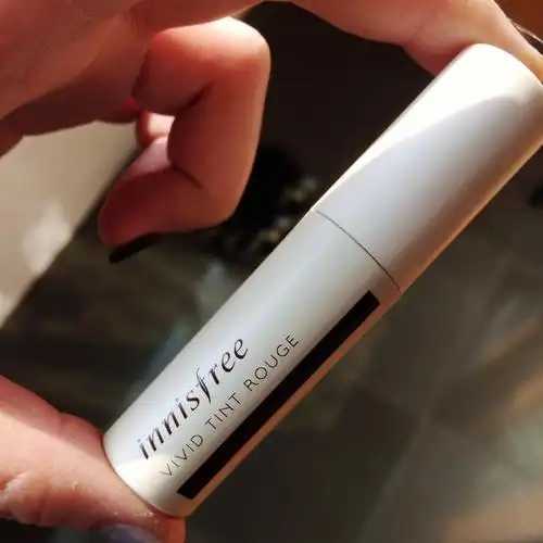 如何鉴别染唇液质量的好坏