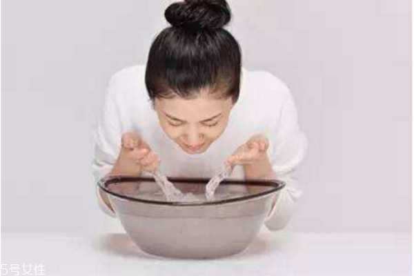 用白醋洗脸的正确步骤