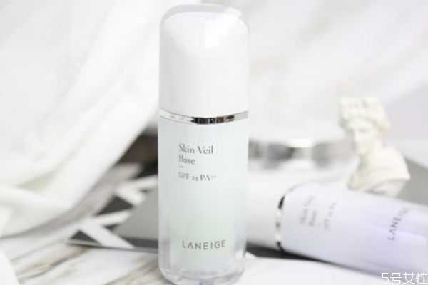 怎么用美妆蛋涂隔离 化妆只用隔离不用粉底液可以吗