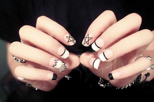 美甲多久做一次比较好 美甲多久做一次比较好