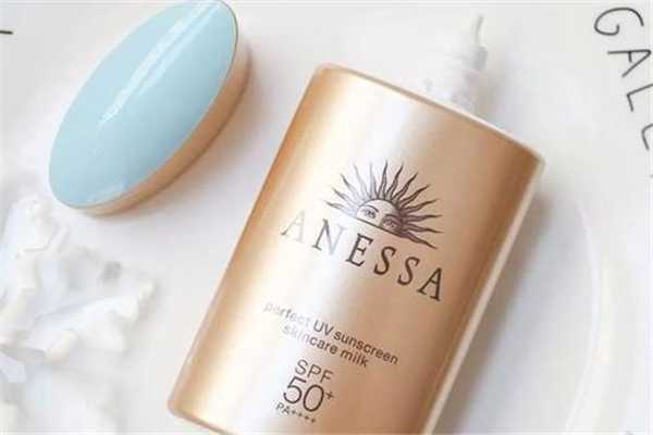 安耐晒防晒霜的使用方法 安耐晒使用前为什么要摇一摇 安耐晒防晒霜的使用方法 安耐晒使用前为什么要摇一摇