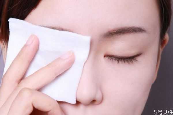 眼线可以洗掉吗？眼线不用卸妆水能洗掉吗