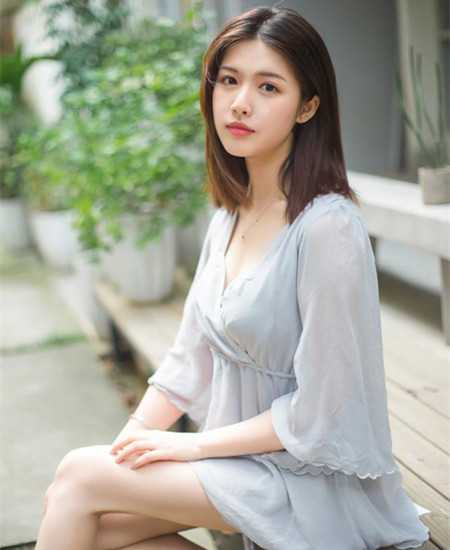 齐肩直发染什么颜色好看？齐肩直发怎么打理好看