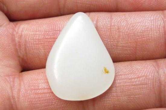 和田玉羊脂玉怎么识别 和田玉羊脂玉怎么识别