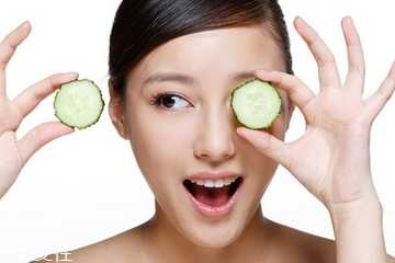 黄瓜敷脸后要用护肤品吗？