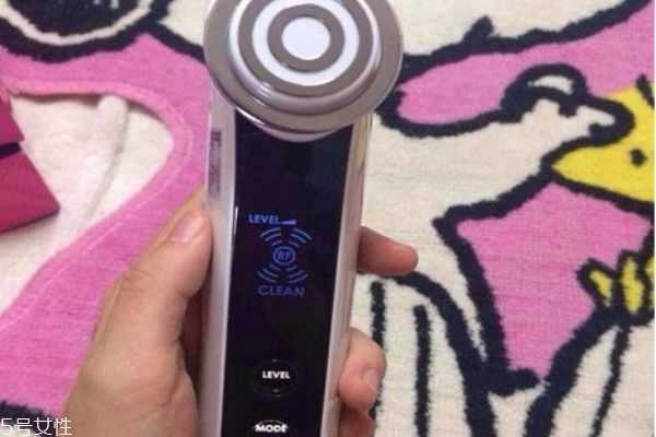 yaman美容仪怎么充电