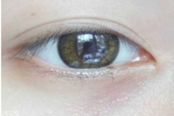 如何用遮瑕膏遮黑眼圈？最全的遮瑕膏使用方法大全