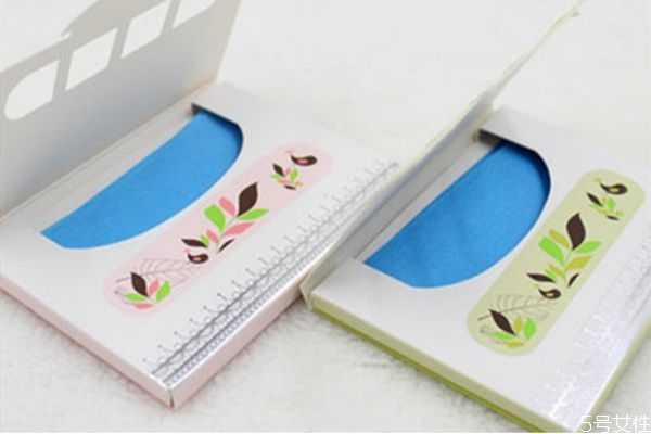 为什么吸油纸会变透明?为什么吸油纸上有粉末状 为什么吸油纸会变透明?为什么吸油纸上有粉末状