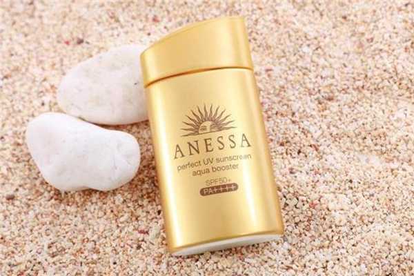 防晒霜用手好还是美妆蛋好?防晒霜用手涂有细菌吗 防晒霜用手好还是美妆蛋好?防晒霜用手涂有细菌吗