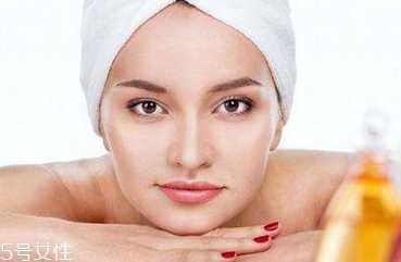 毛孔粗大用什么洗面奶？毛孔粗大怎么调理