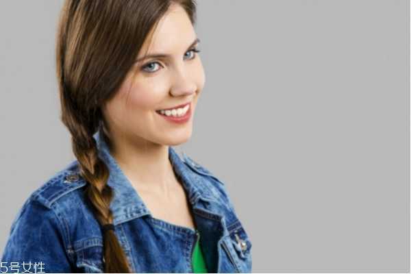 用什么洗脸可以祛痘 用什么洗脸可以祛痘