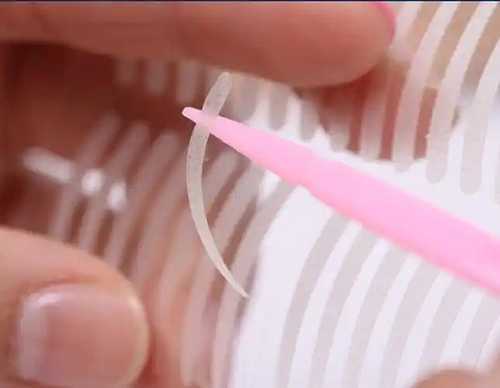 双眼皮贴和睫毛膏顺序 没双眼皮贴用什么代替 双眼皮贴和睫毛膏顺序 没双眼皮贴用什么代替