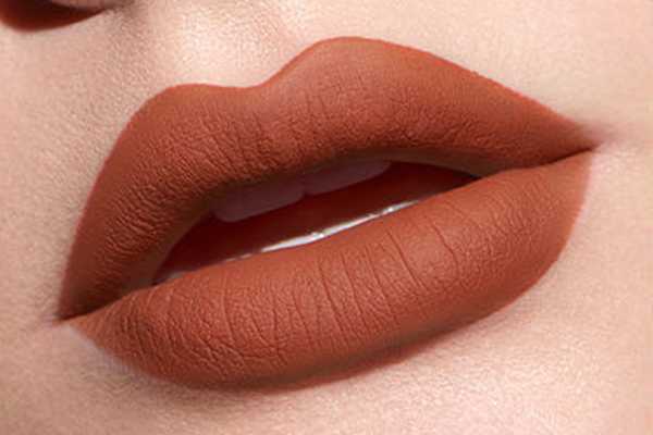 黑皮肤适合完美日记什么色号? 黑皮肤适合完美日记什么色号?