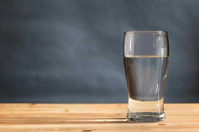 白开水放冰箱能保存几天 白开水放冰箱能保存几天