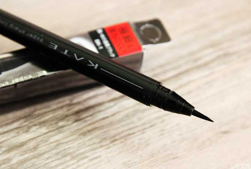 kissme眼线笔为什么晕妆