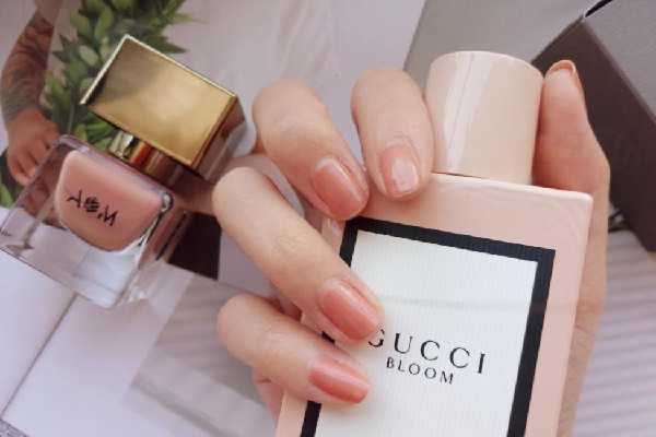 指甲油买什么牌子的好 指甲油买什么牌子的好