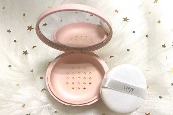 散粉跟定妆粉一样吗 散粉跟定妆粉一样吗