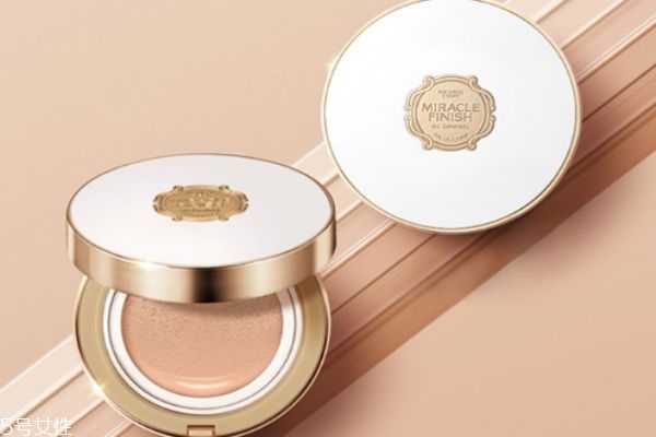 菲诗小铺的气垫好用吗? 菲诗小铺的气垫好用吗?