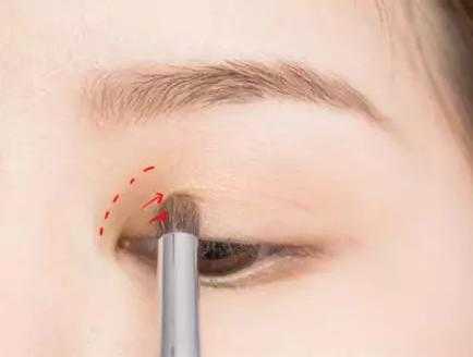 眼妆怎么画最迷人漂亮？怎样画眼妆简单又漂亮