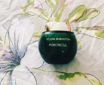 hr赫莲娜绿宝瓶轻乳霜和cpb焕润新生晚霜哪个好