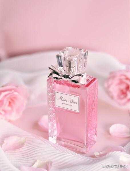 迪奥小姐玫舞轻旋淡香水好闻吗