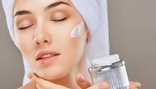 卸妆乳是涂抹还是拍打？卸妆乳的最佳使用时间