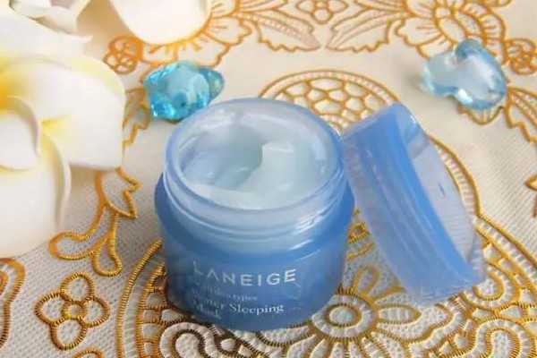 睡眠面膜是洗掉好还是敷一晚 睡眠面膜是洗掉好还是敷一晚