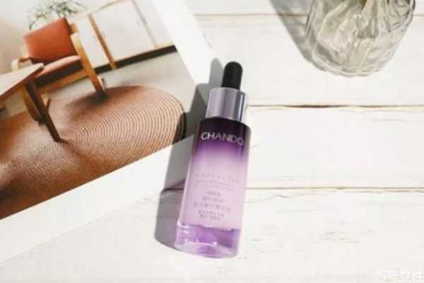 自然堂小紫瓶怎么样?自然堂小紫瓶精华的功效 自然堂小紫瓶怎么样?自然堂小紫瓶精华的功效