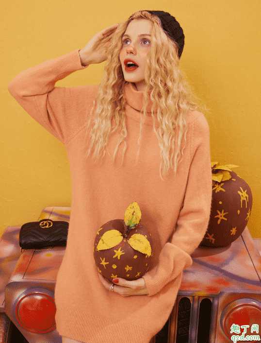 高领毛衣怎么搭配好看有气质 高领毛衣怎么搭配好看有气质