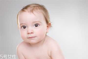 宝宝涂防晒霜如何清洗？选购儿童防晒霜的技巧