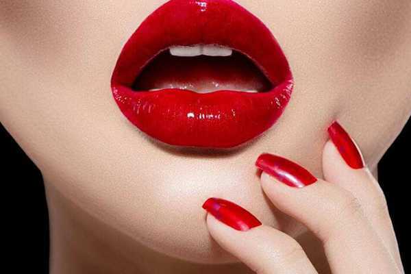 口红不掉色不沾杯的方法 口红不掉色不沾杯的方法