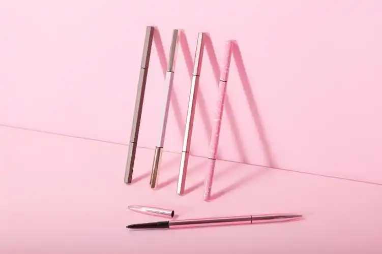 眼线笔成分是墨水吗