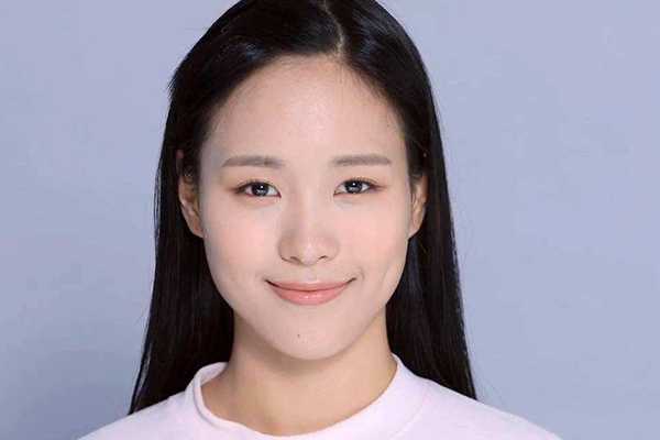 最简单的素颜妆方法 最简单的素颜妆方法