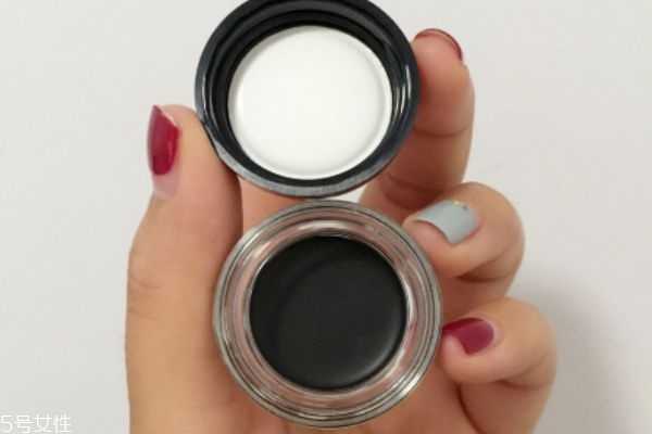 rimmel芮谜眼线膏怎么用？