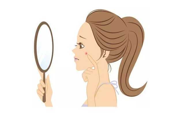 长痘痘能用洗面奶吗 长痘痘能用洗面奶吗