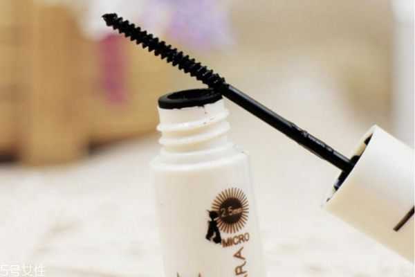 如何挑选睫毛膏?购买睫毛膏注意事项 如何挑选睫毛膏?购买睫毛膏注意事项