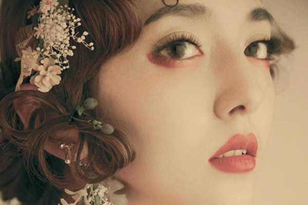 五官扁平的女生怎么化妆好看？五官扁平女生的化妆技巧
