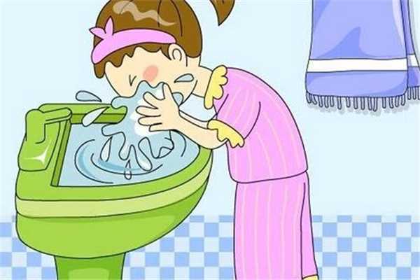 敏感肌可以用冷水洗脸吗?敏感肌用什么水洗脸比较好 敏感肌可以用冷水洗脸吗?敏感肌用什么水洗脸比较好