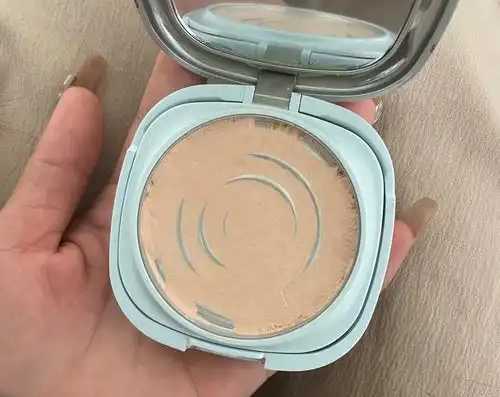 粉饼适合什么季节用 粉饼适合什么季节用