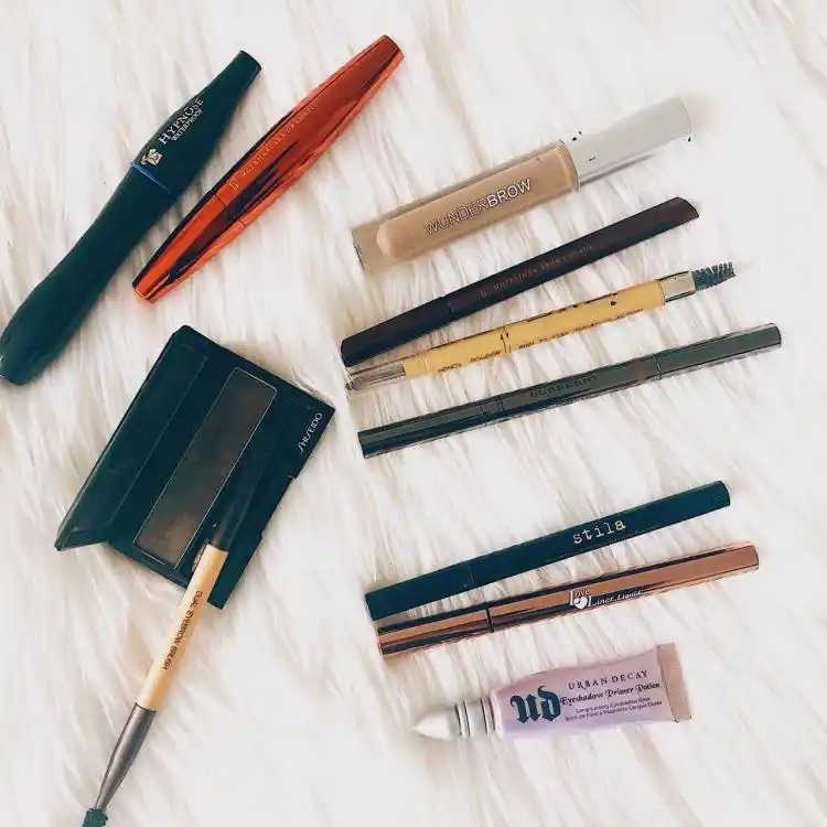 试用眉粉的方法有哪些 试用眉粉的方法有哪些