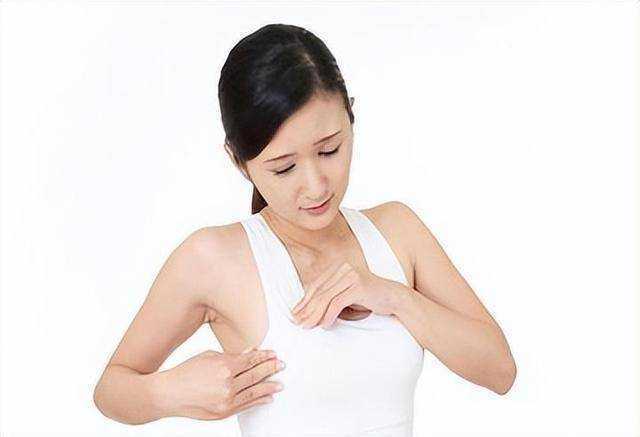 为什么有些女生胸部柔软像面包，有些却硬得像馒头？