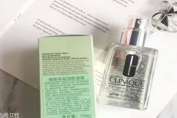 倩碧透明黄油和无油黄油的区别