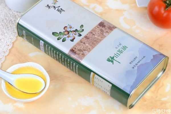 每天擦茶油在脸上有什么效果？茶油涂脸正确方法