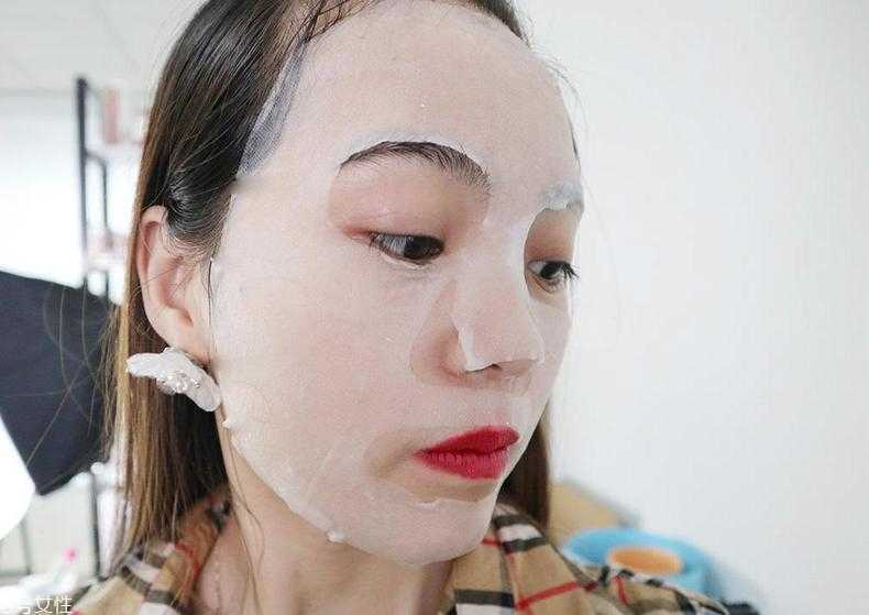 jayjun面膜和snp黄金面膜哪个好 2个网红爆款pk