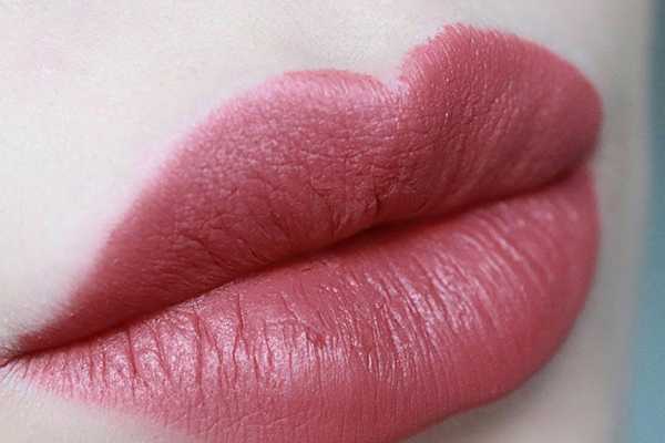 豆沙色口红显黑吗 豆沙色口红显黑吗