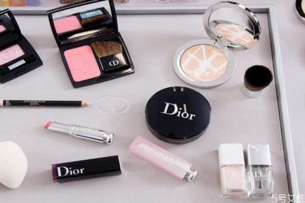 迪奥化妆品生产日期怎么看？迪奥化妆品保质期怎么看