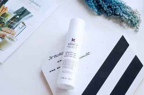 使用卸妆乳会导致皮肤干燥吗 使用卸妆乳会导致皮肤干燥吗