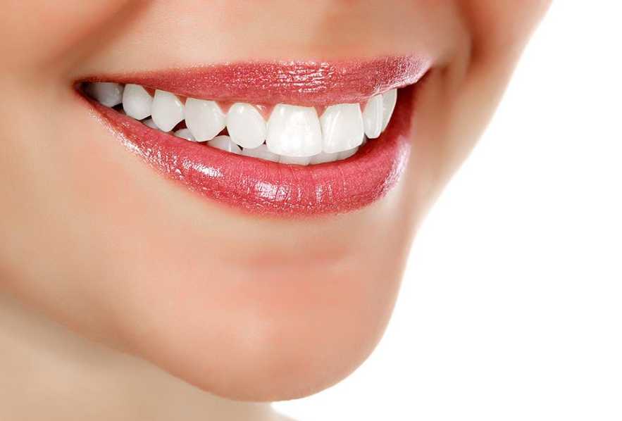 为什么用了唇膜更干?用完唇膜嘴巴疼是怎么回事 为什么用了唇膜更干?用完唇膜嘴巴疼是怎么回事