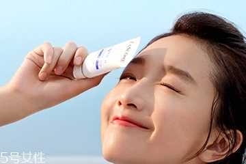 兰蔻隔离乳怎么用 兰蔻隔离乳怎么用